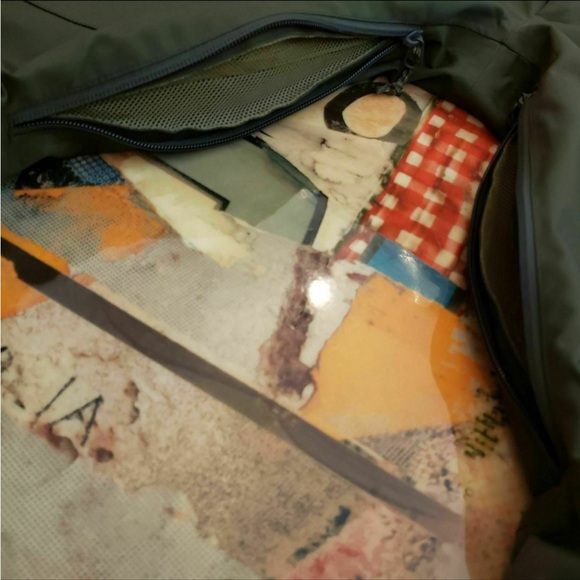 Burton Women’s Olive Green Cargo Pants - Picture 5 of 5